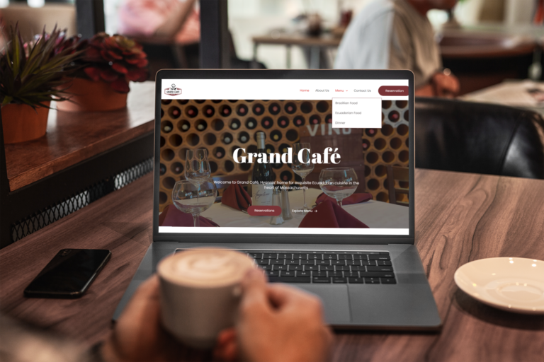 macbook-pro-mockup-featuring-a-man-working-at-a-coffee-shop-491-el